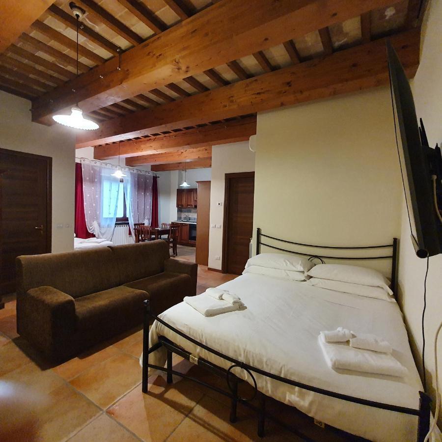 Pietra Maula Agriturismo Castelraimondo المظهر الخارجي الصورة