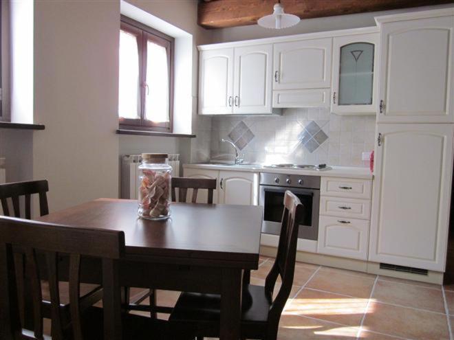 Pietra Maula Agriturismo Castelraimondo الغرفة الصورة
